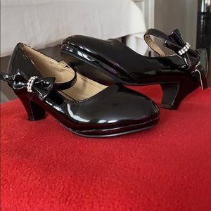 ⭐️(3 for $15) Girls sz 3 dress heels